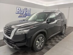 2025 Nissan Pathfinder SL SUV