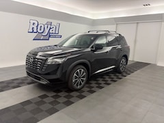 2026 Nissan Pathfinder Platinum SUV