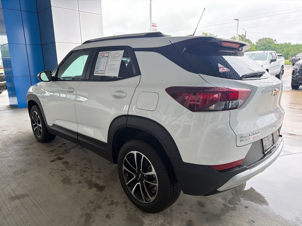 Used 2024 Chevrolet Trailblazer LT SUV