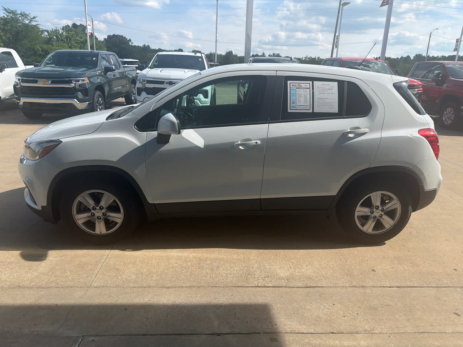 Used 2020 Chevrolet Trax LS with VIN KL7CJKSB1LB019747 for sale in Paducah, KY