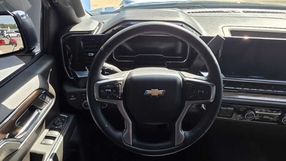2024 Chevrolet Silverado 1500 LT - Photo 16