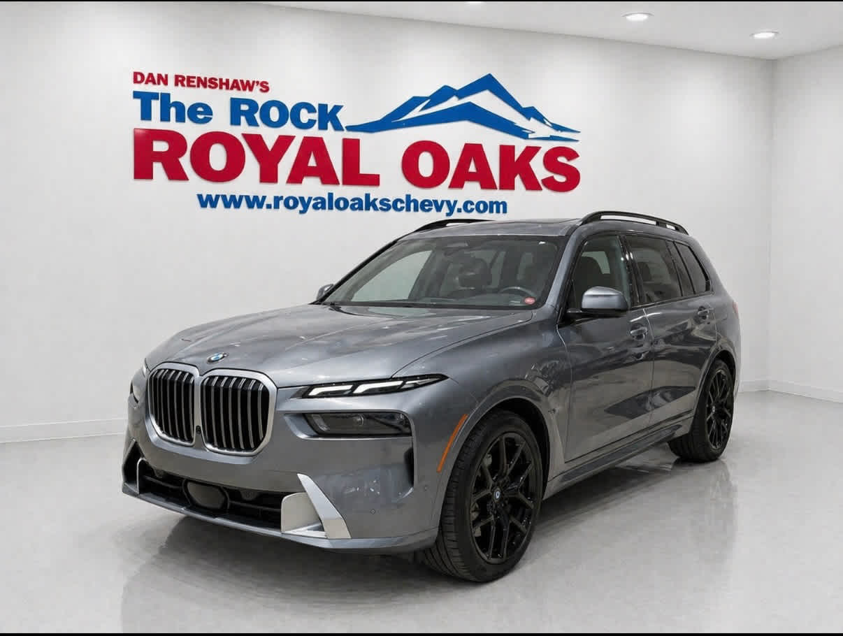 2023 BMW X7 xDrive40i's photo