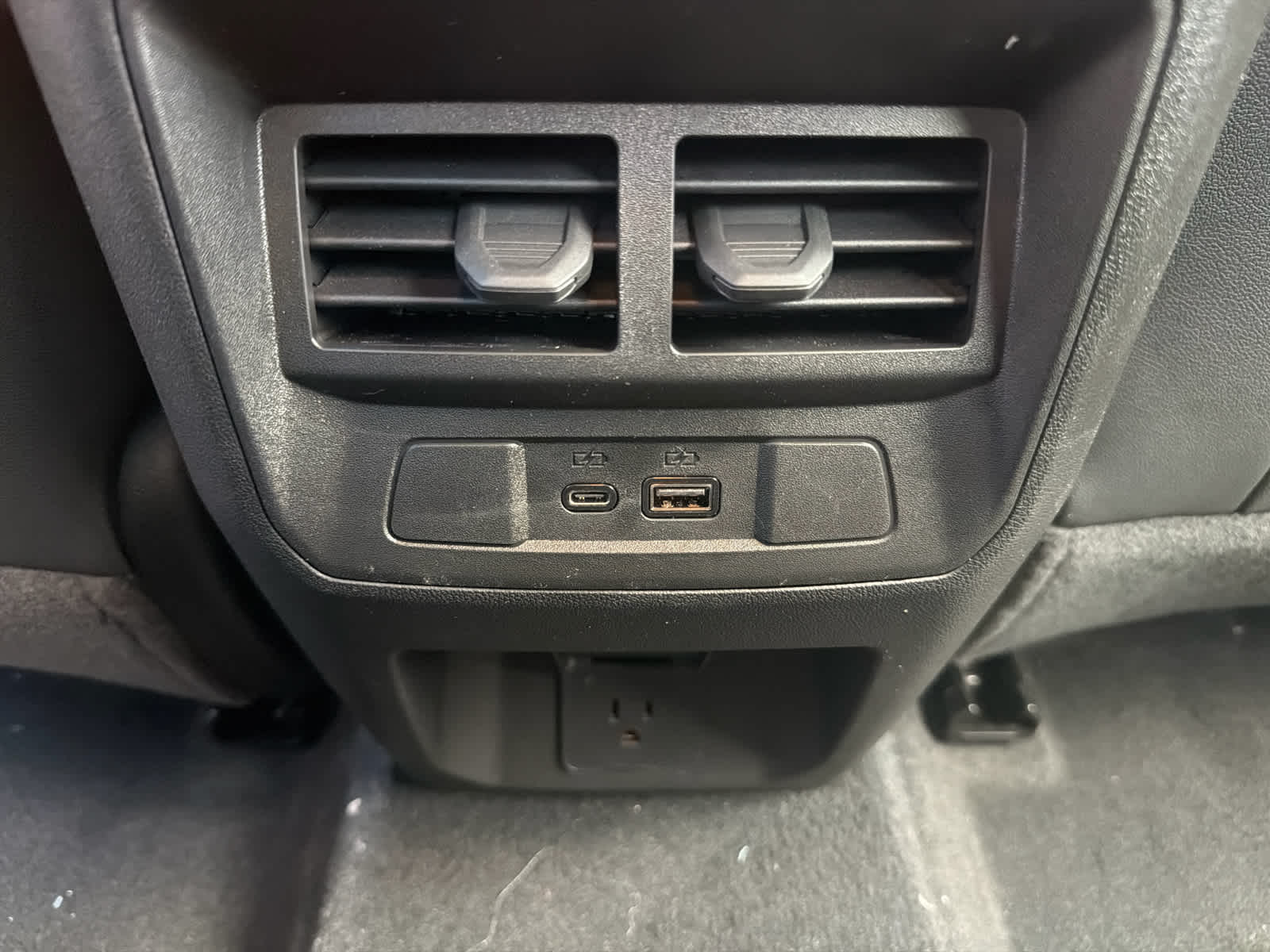 2026 Chevrolet Colorado LT - Photo 25