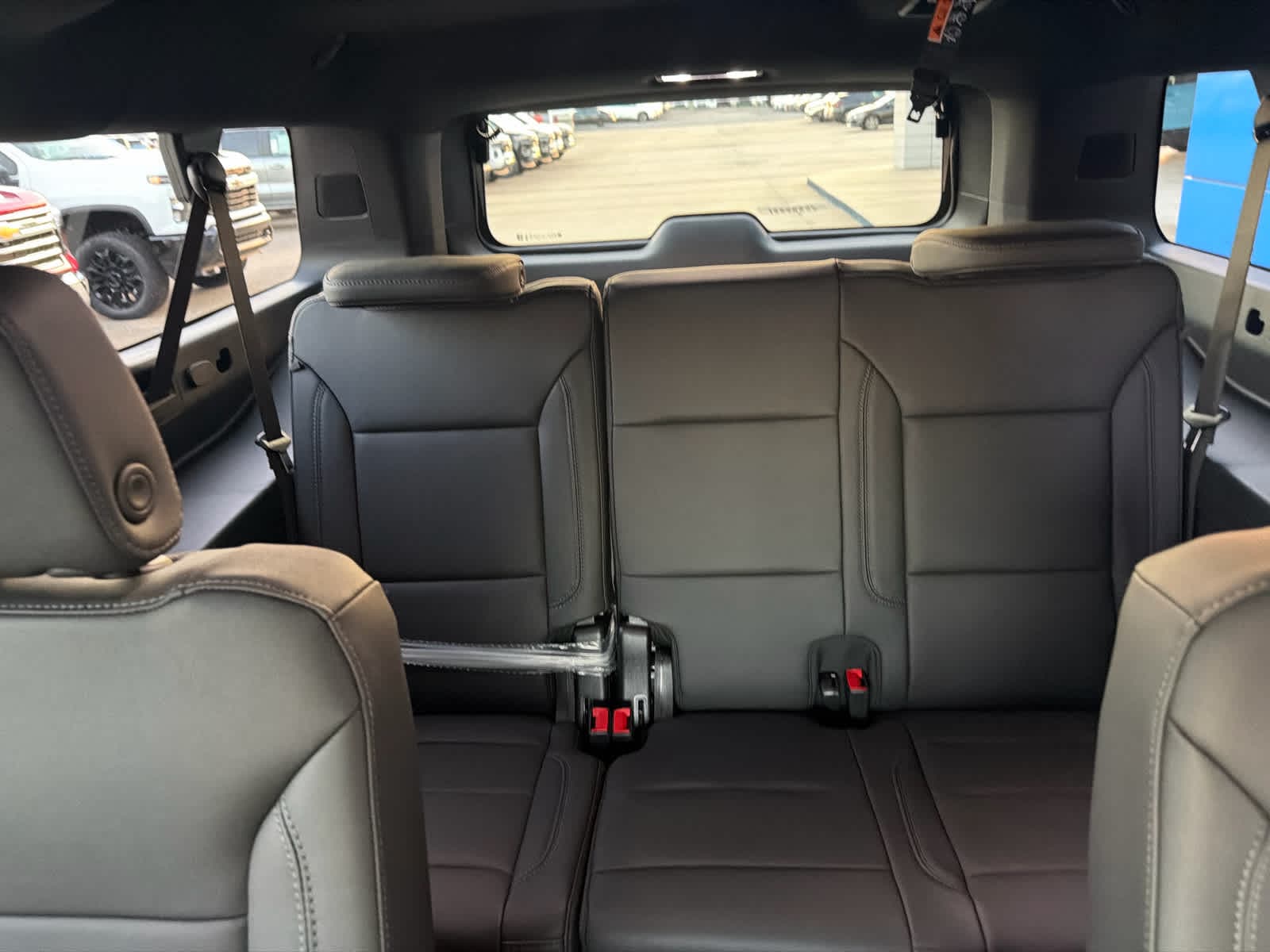 2026 Chevrolet Suburban LT - Photo 29