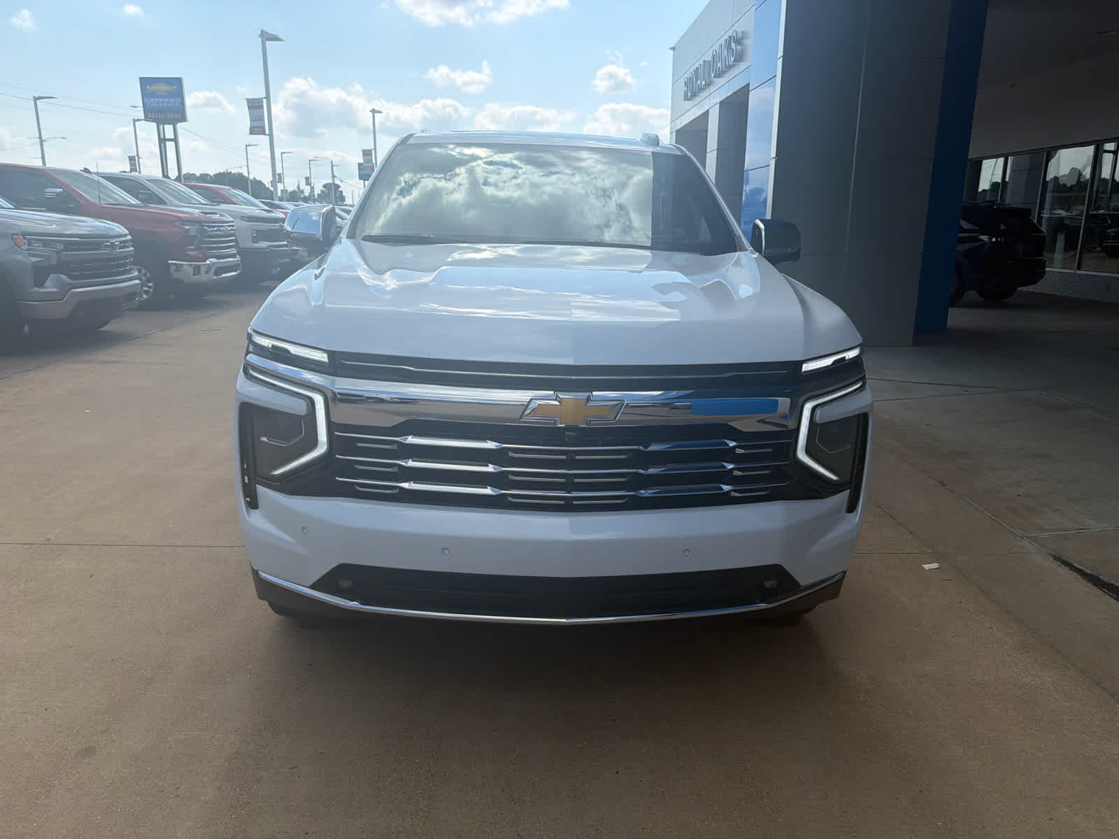 2026 Chevrolet Tahoe Premier - Photo 9