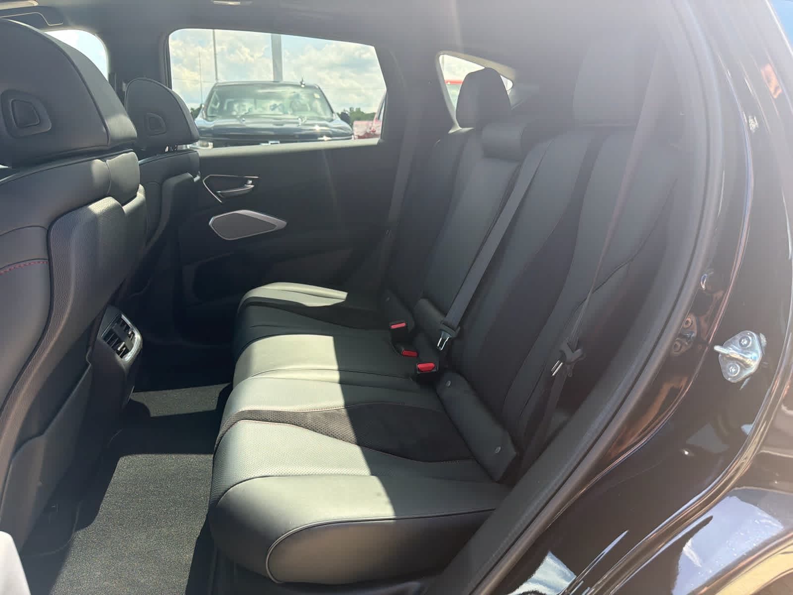 2025 Acura RDX A-Spec Package - Photo 25