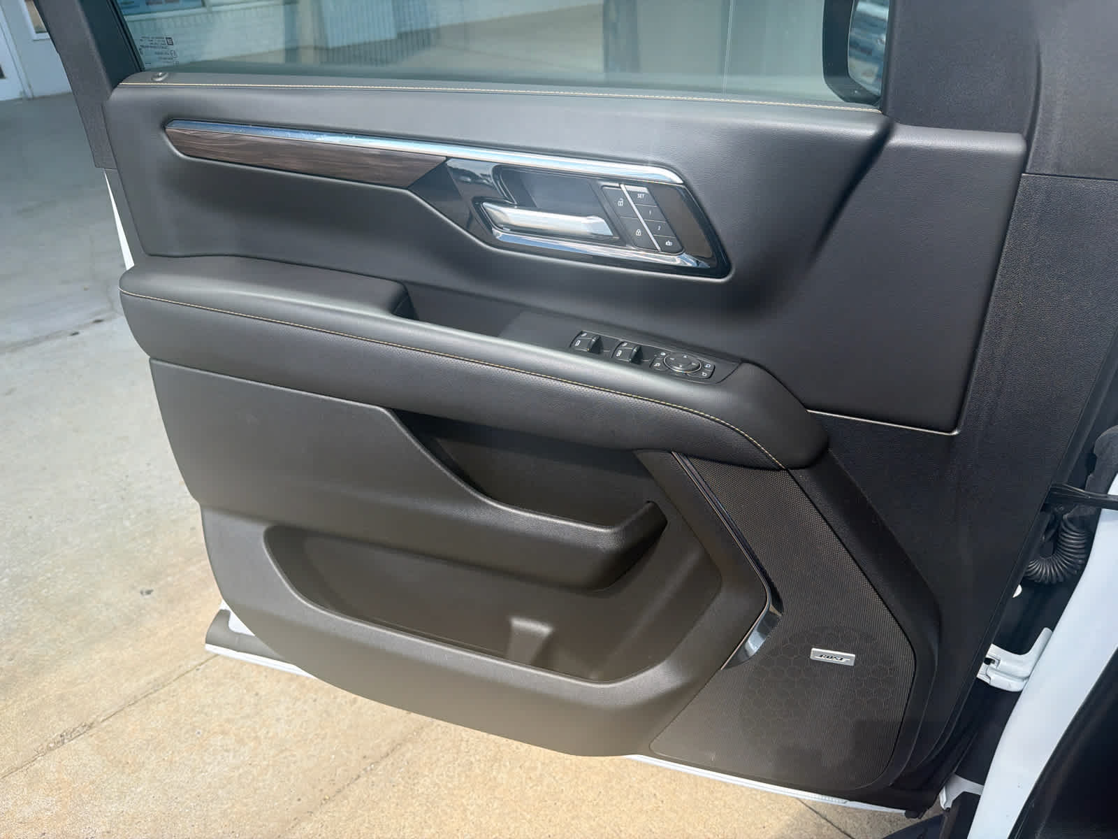 2026 Chevrolet Tahoe Premier - Photo 24
