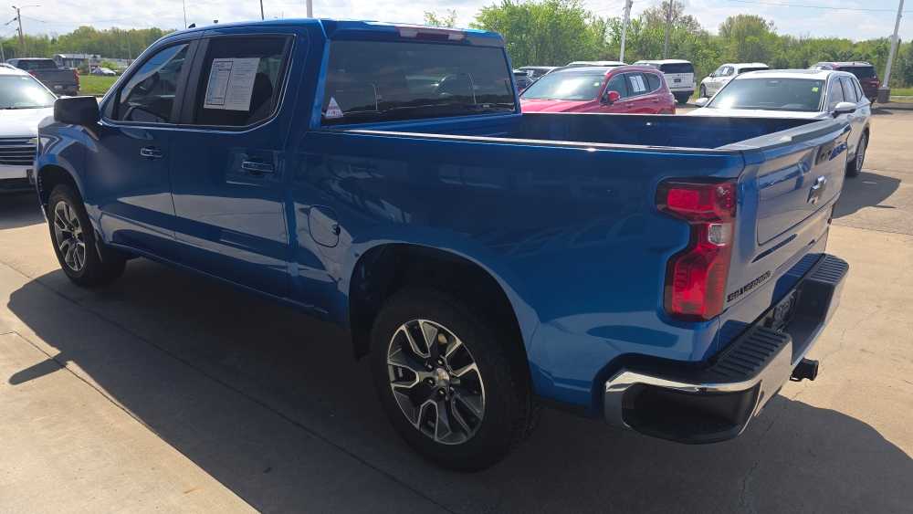 2024 Chevrolet Silverado 1500 LT - Photo 4
