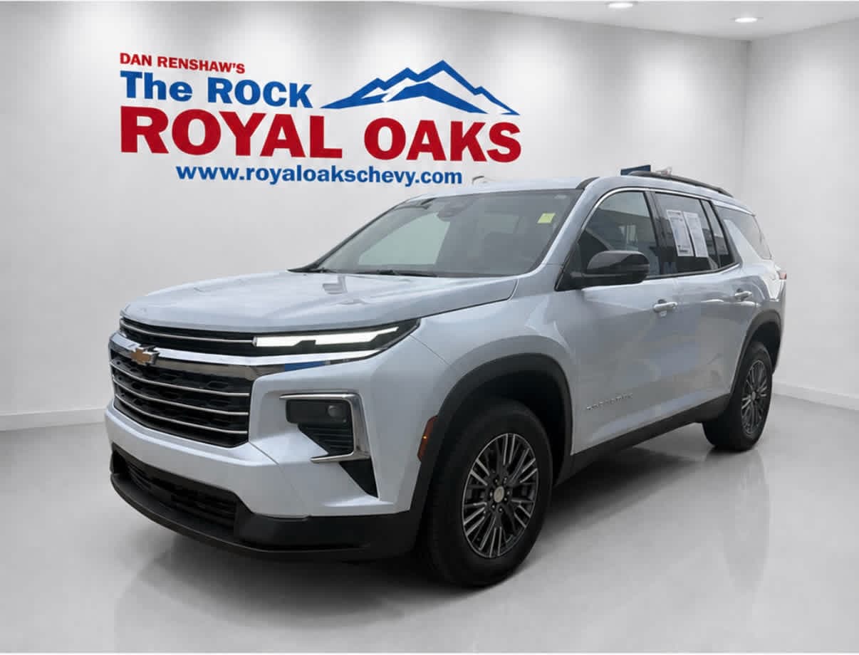 2026 Chevrolet Traverse FWD LT's photo