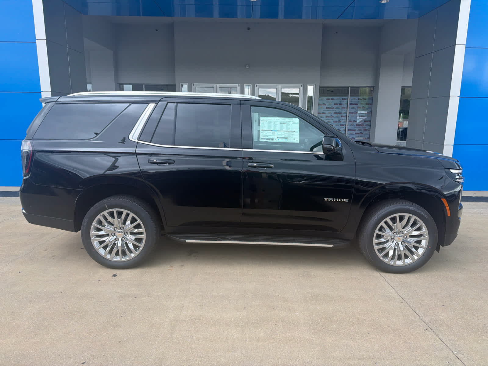 2026 Chevrolet Tahoe LT - Photo 7