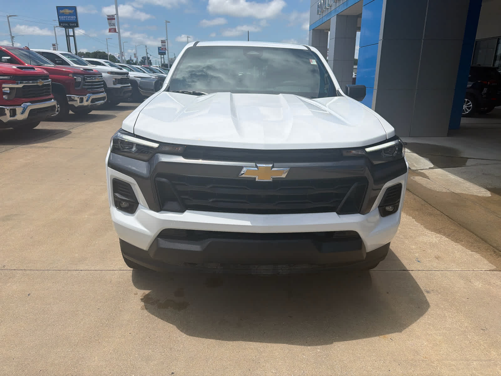 2026 Chevrolet Colorado LT - Photo 10