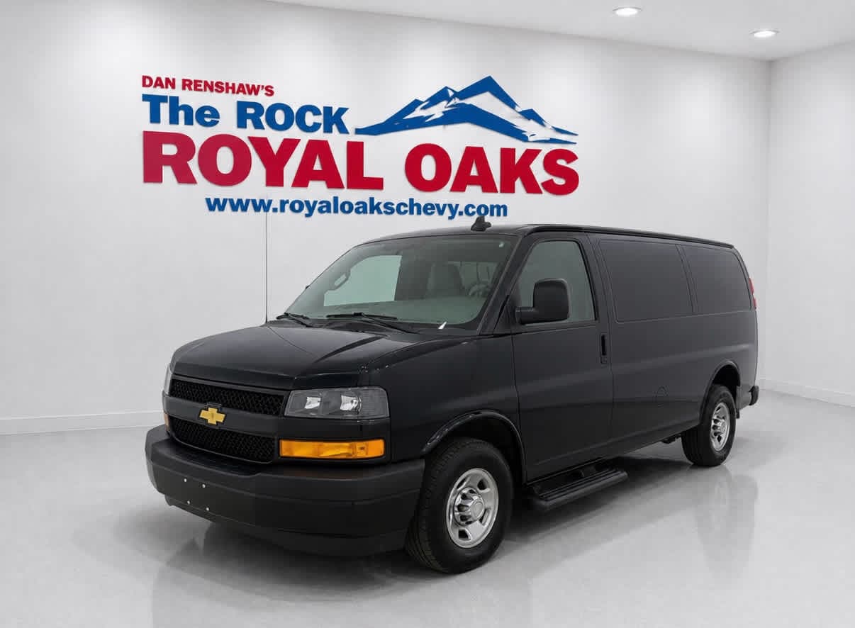 2020 Chevrolet Express 3500 LS Extended's photo