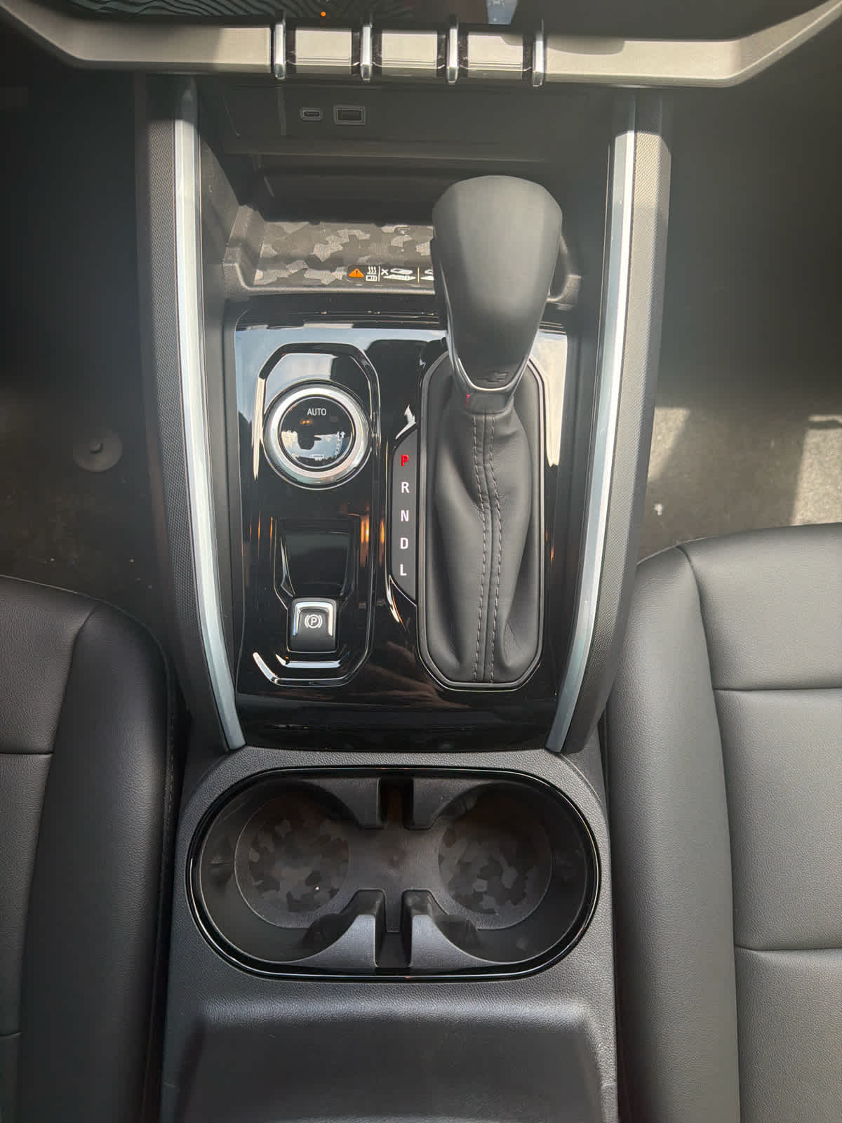 2026 Chevrolet Colorado LT - Photo 18