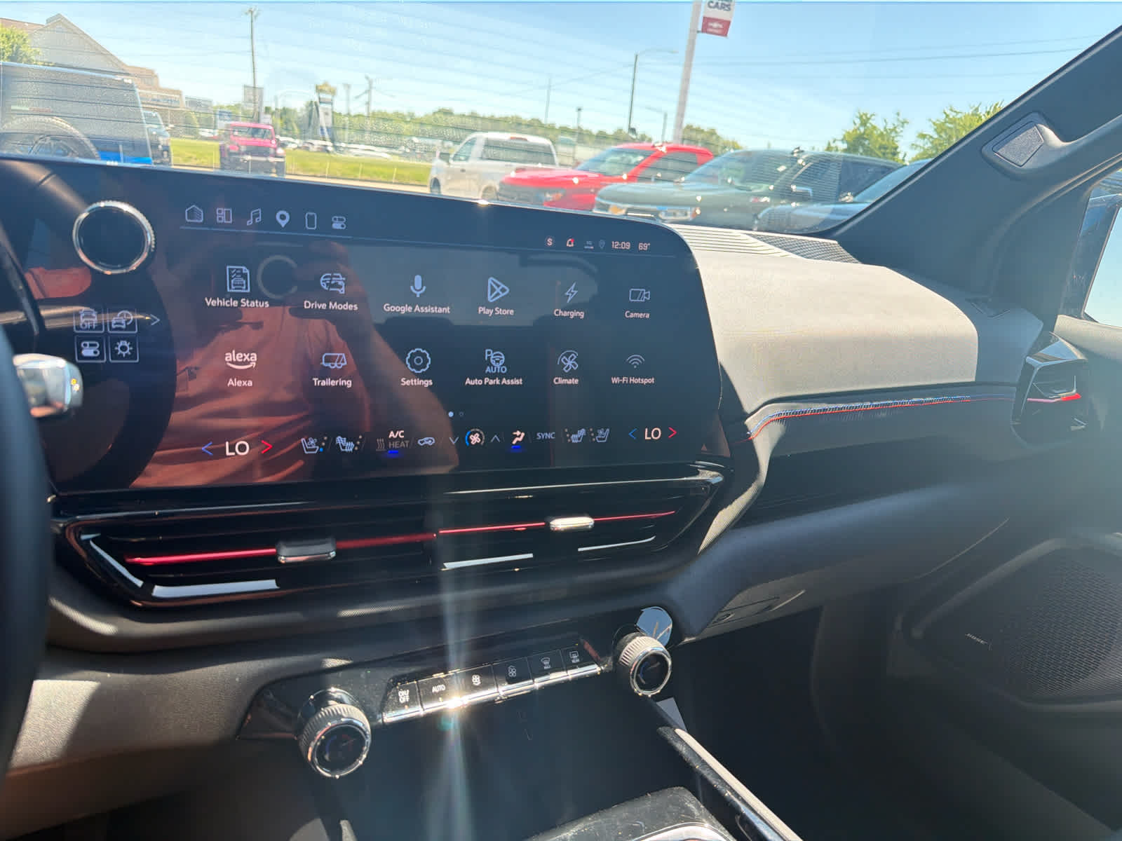 2025 Chevrolet Silverado EV RST - Photo 18