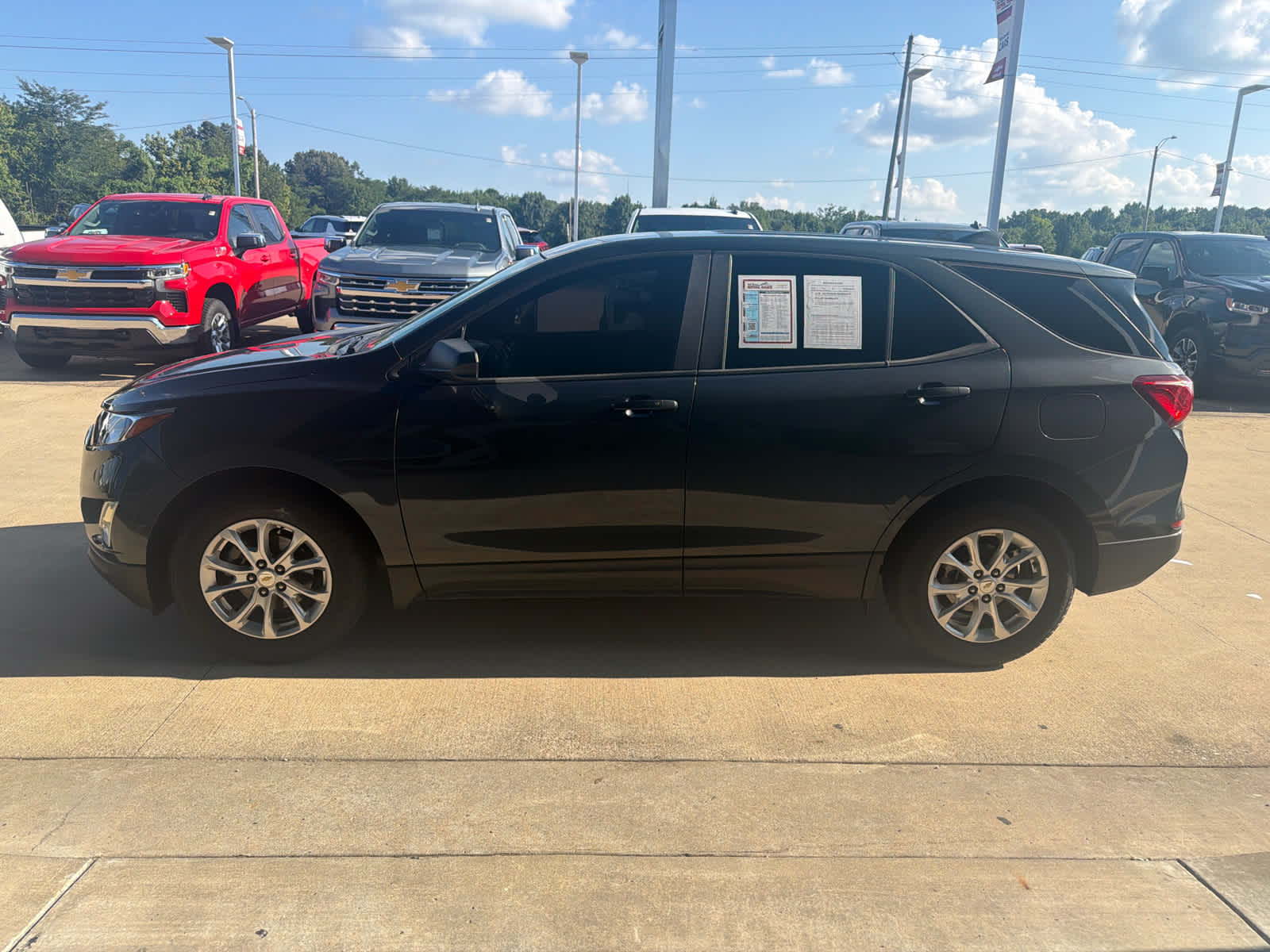 Used 2020 Chevrolet Equinox LS with VIN 2GNAXHEV9L6279938 for sale in Paducah, KY