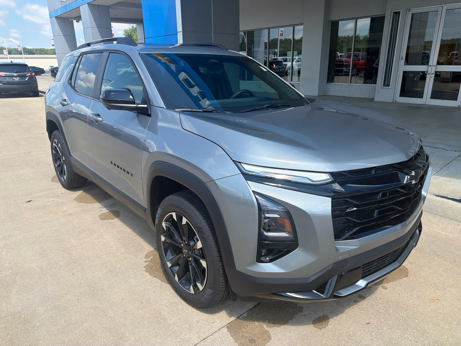 2027 Chevrolet Equinox RS - Photo 8