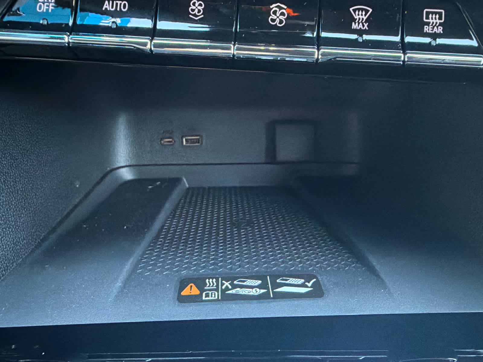 2026 Chevrolet Traverse LT - Photo 19