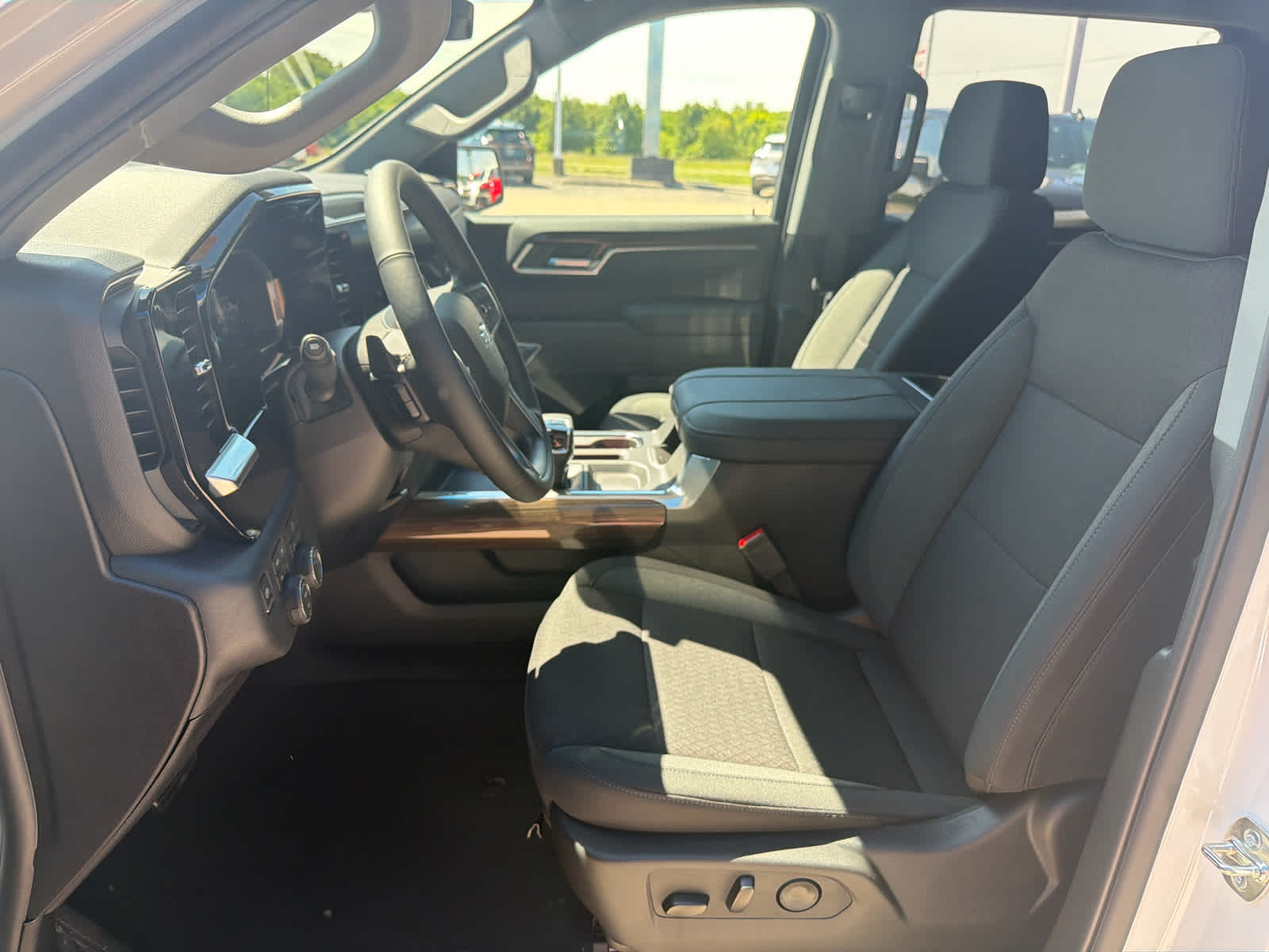 2026 Chevrolet Silverado 1500 RST - Photo 14