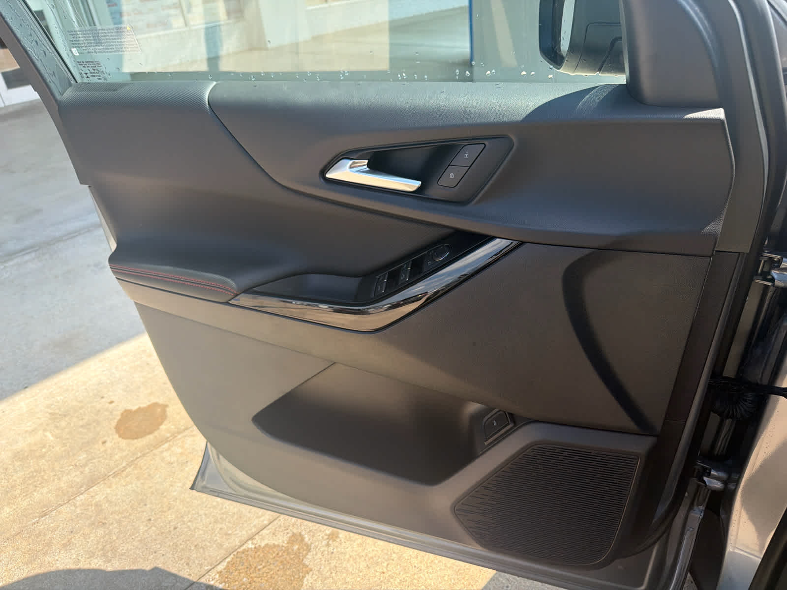 2027 Chevrolet Equinox RS - Photo 23