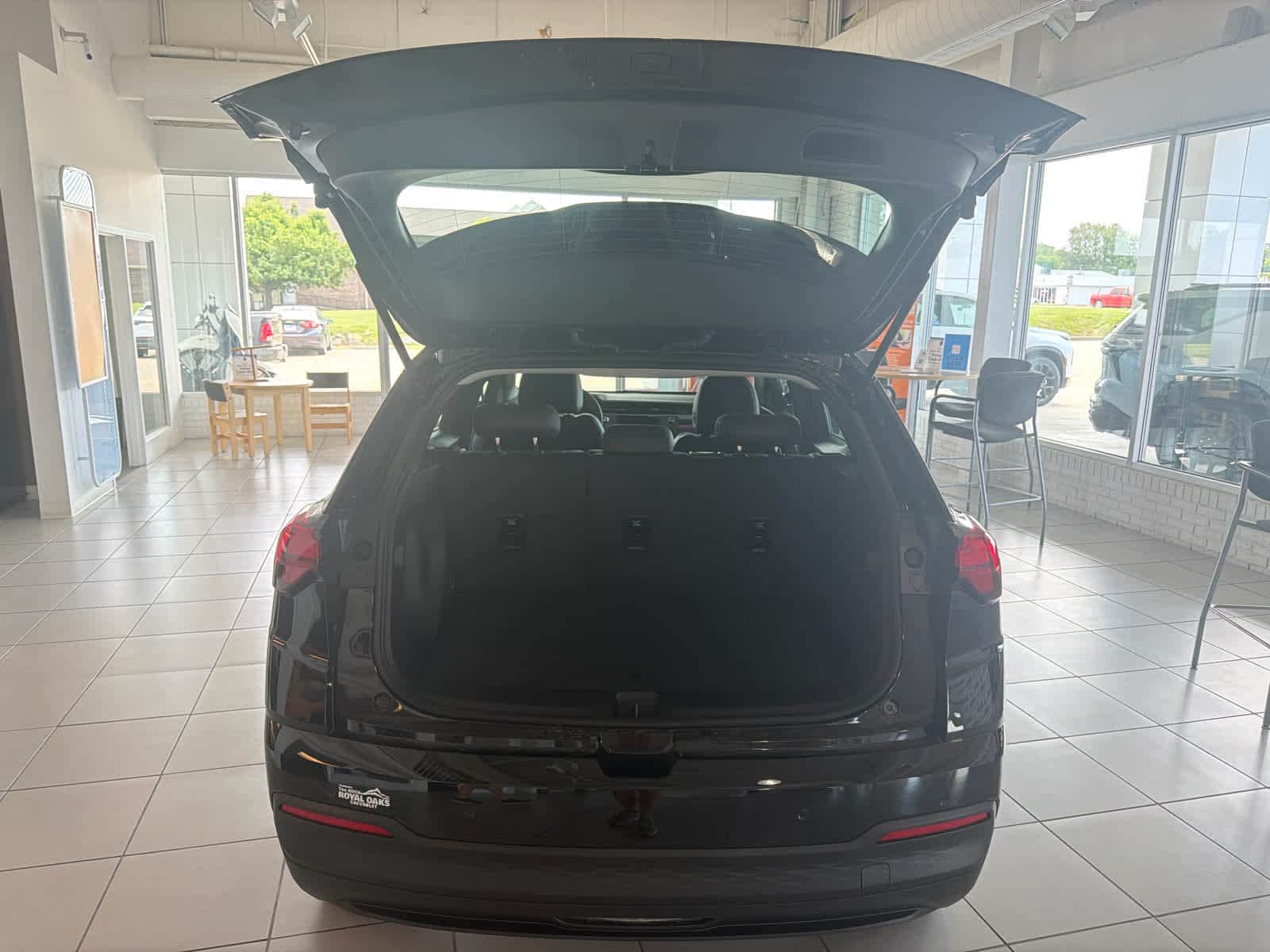 2027 Chevrolet Bolt RS - Photo 6
