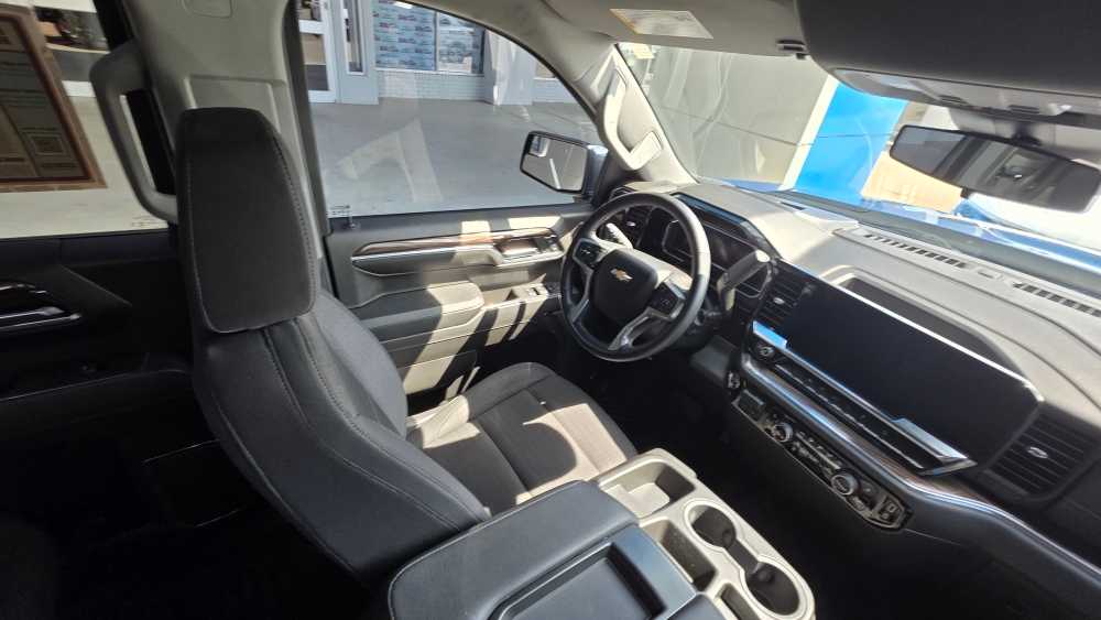 2024 Chevrolet Silverado 1500 LT - Photo 23