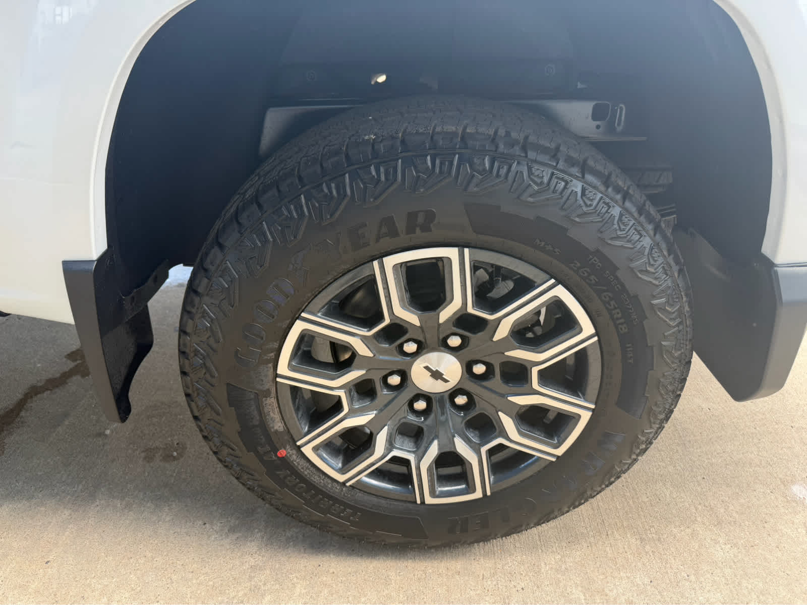 2026 Chevrolet Colorado Z71 - Photo 15