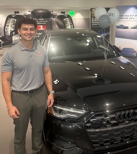 Staff member Luka Chabukashvili from 31236e99f8f1