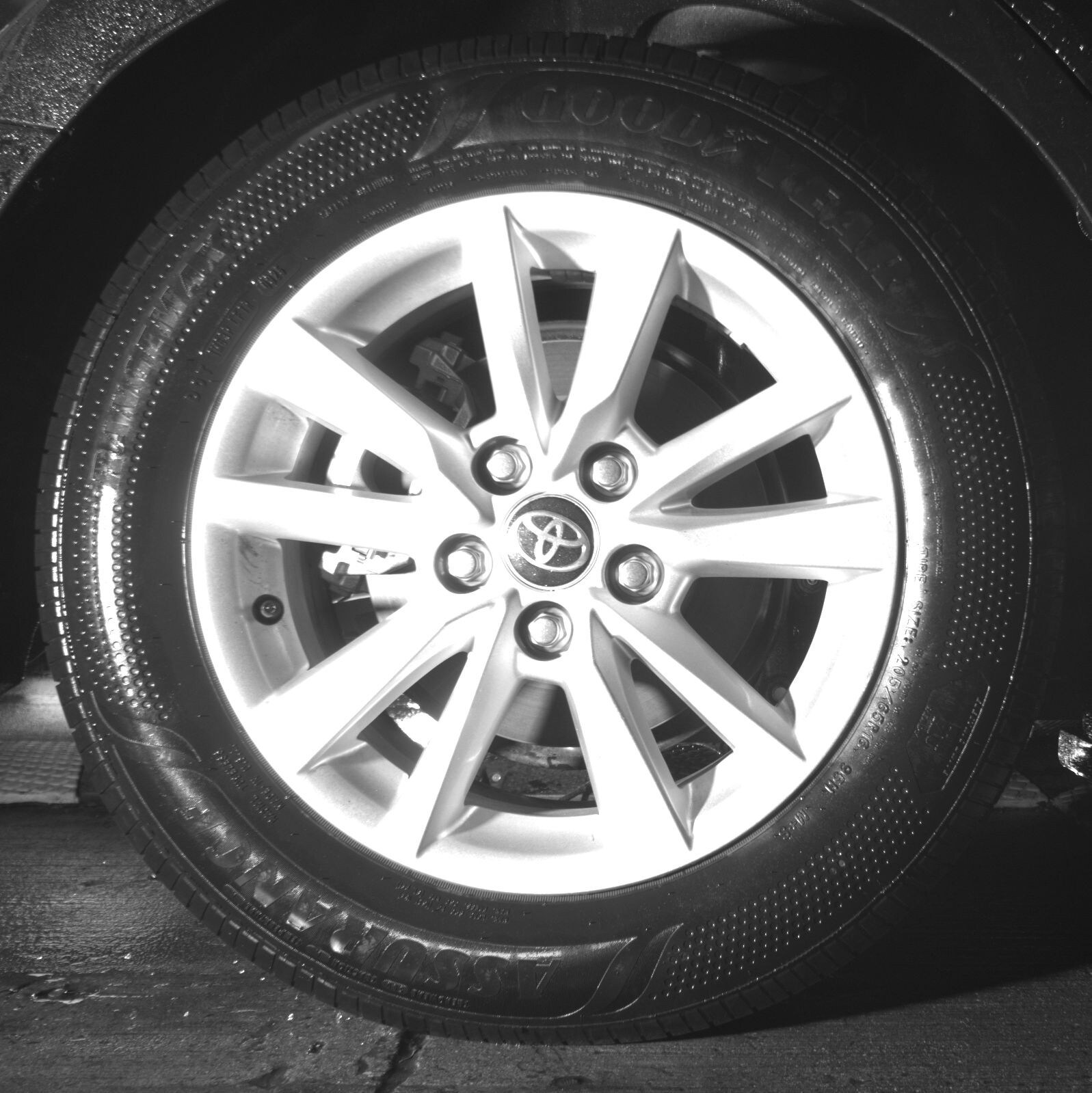 Thumbnail: 2025 Toyota Camry - 12