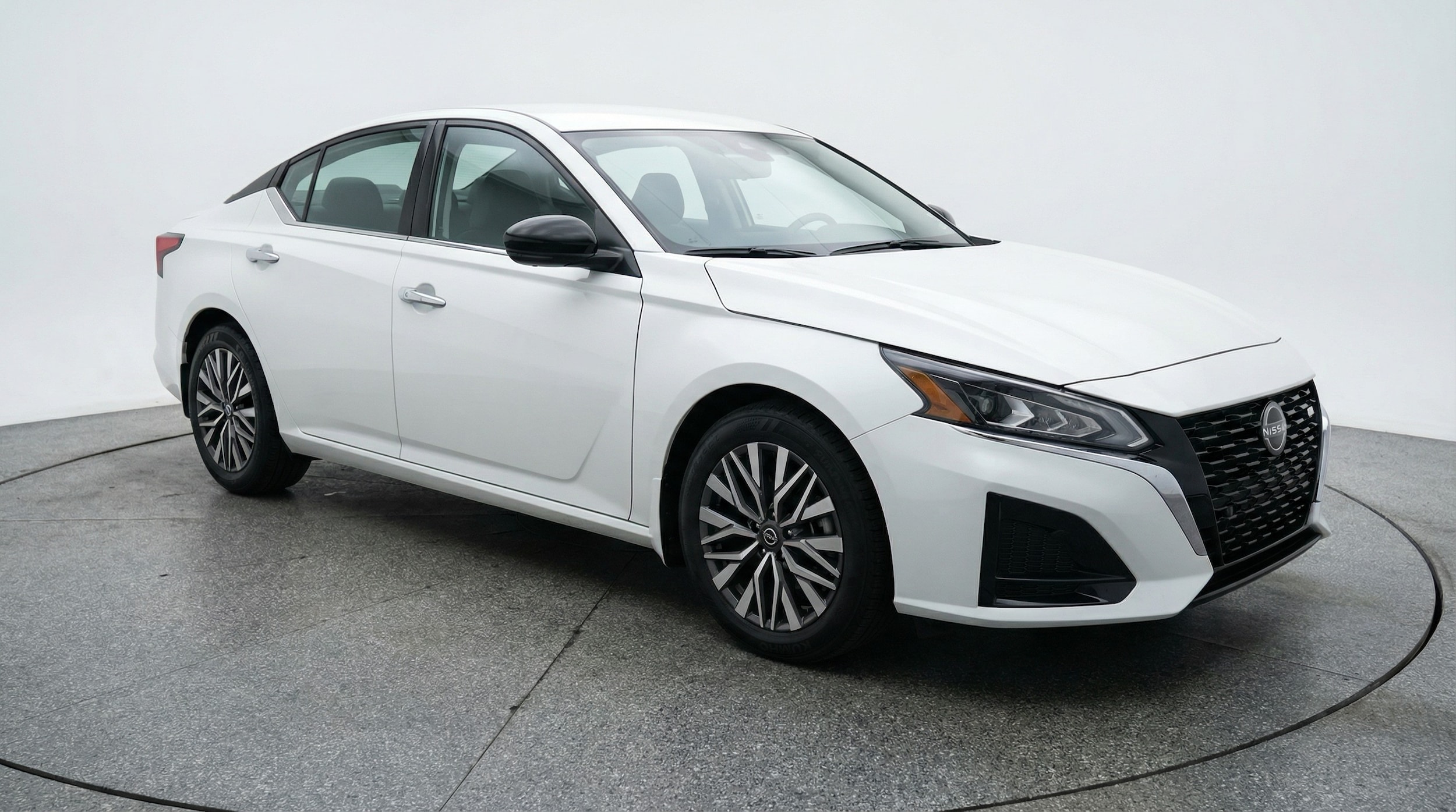 Thumbnail: 2025 Nissan Altima - 1