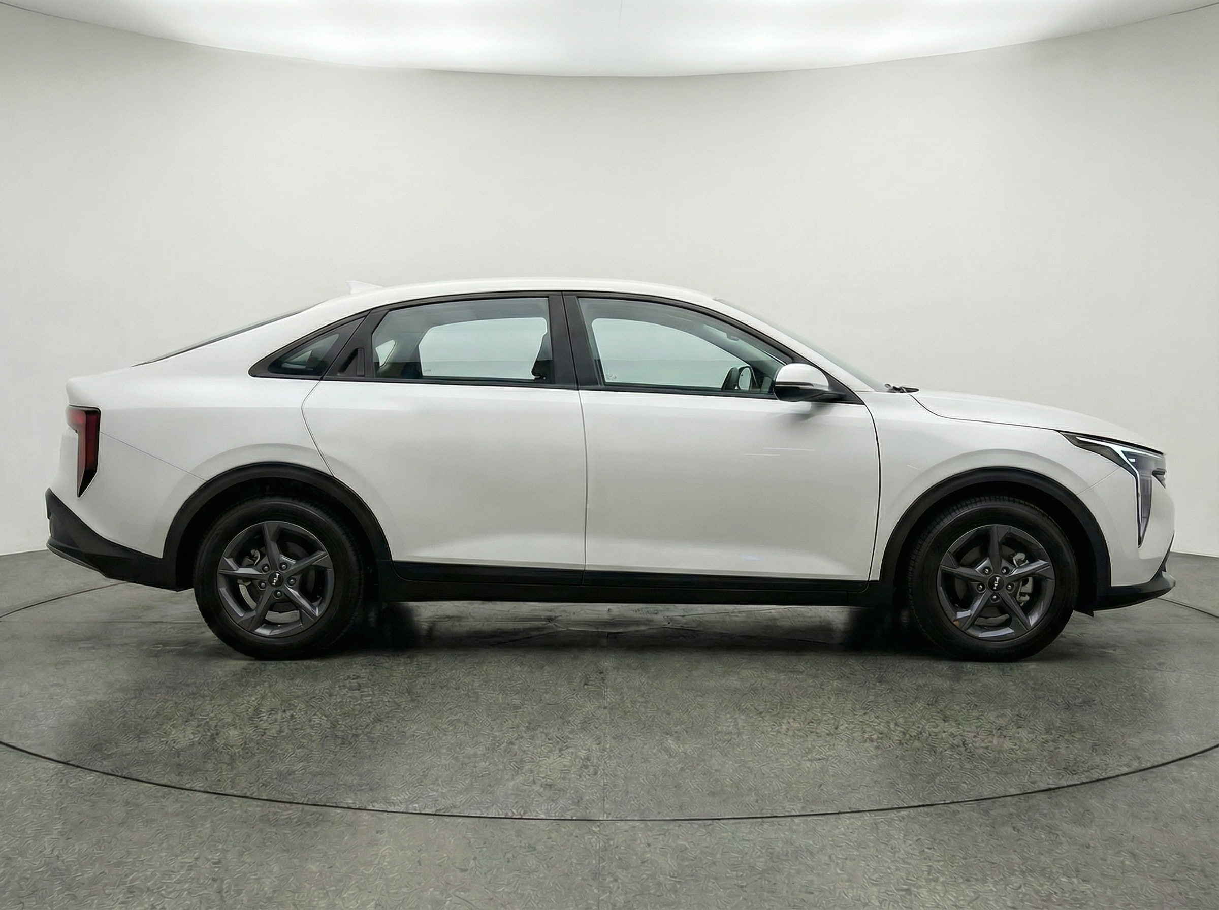 Thumbnail: 2025 Kia K4 - 8