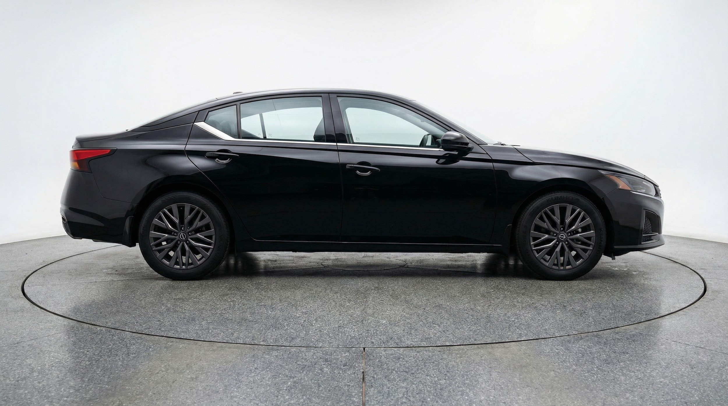 Thumbnail: 2025 Nissan Altima - 8