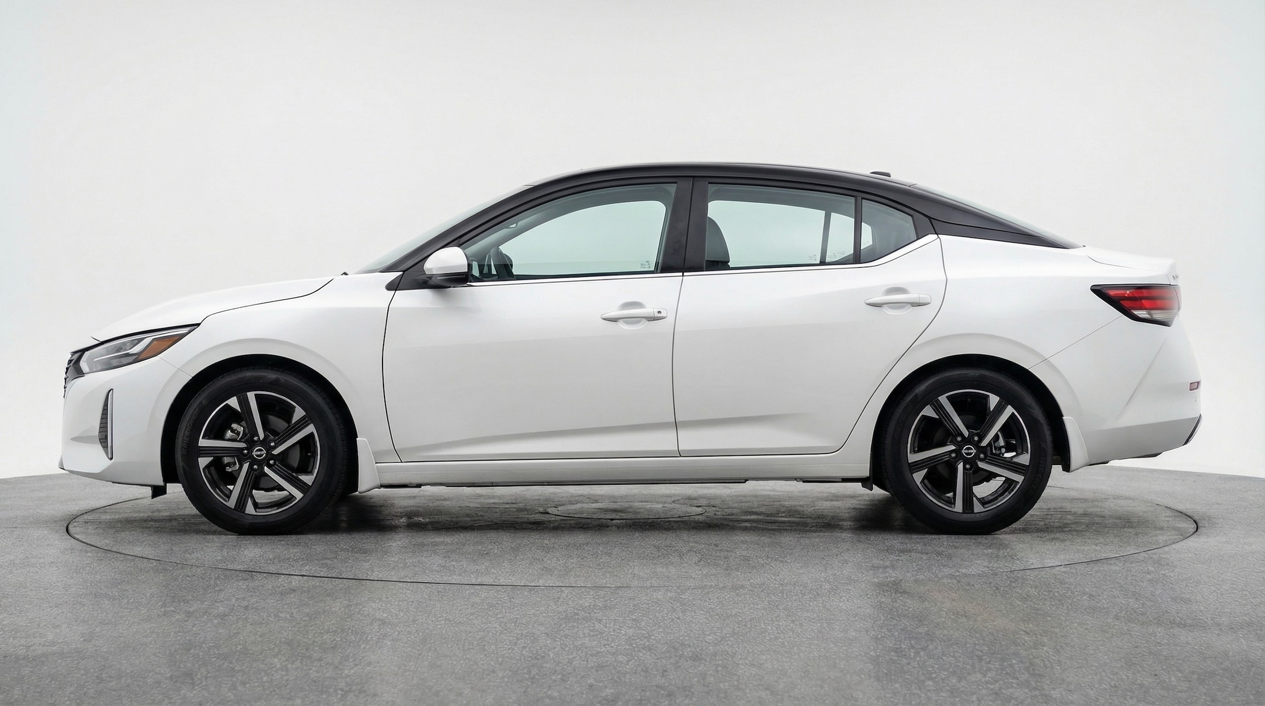 Thumbnail: 2025 Nissan Sentra - 4