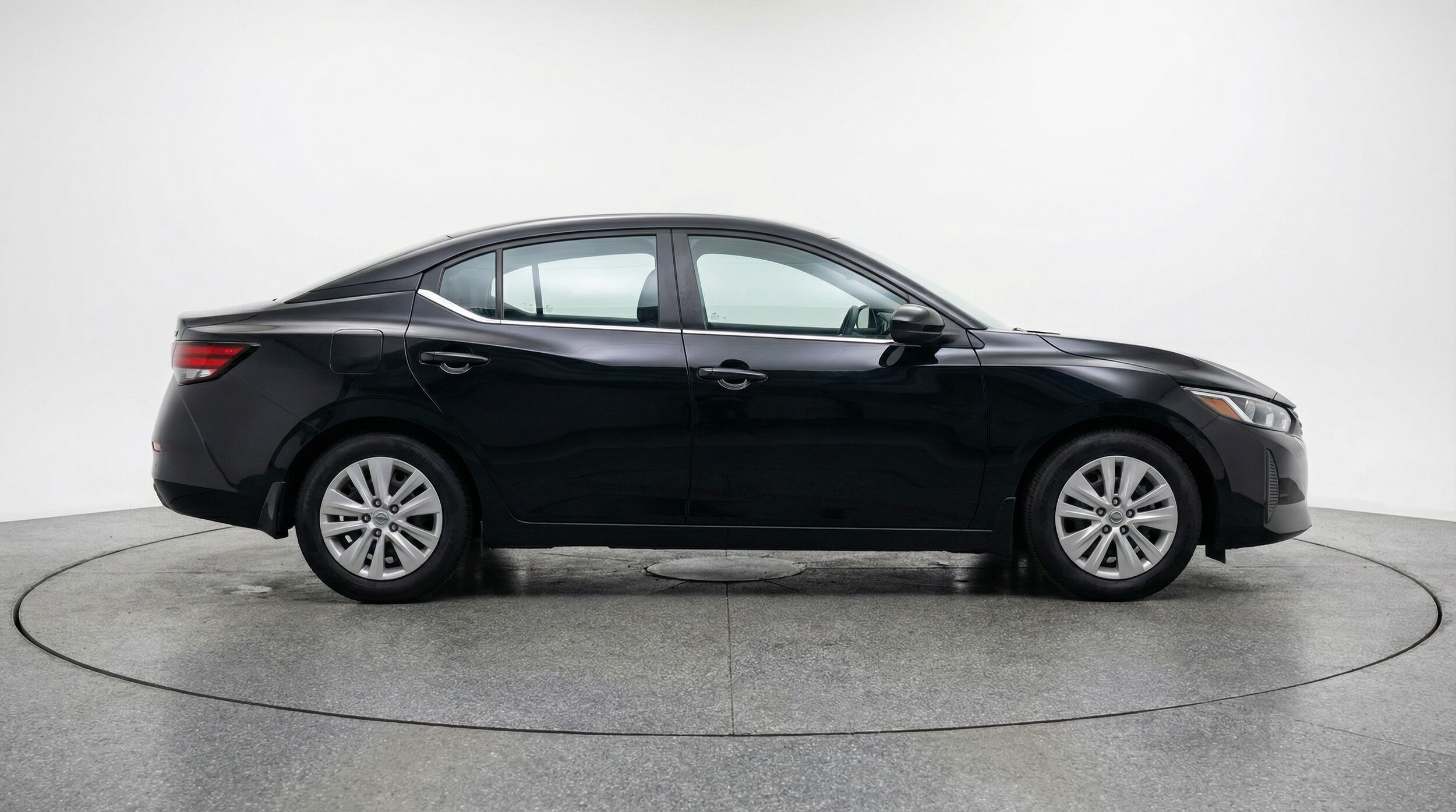 Thumbnail: 2025 Nissan Sentra - 8