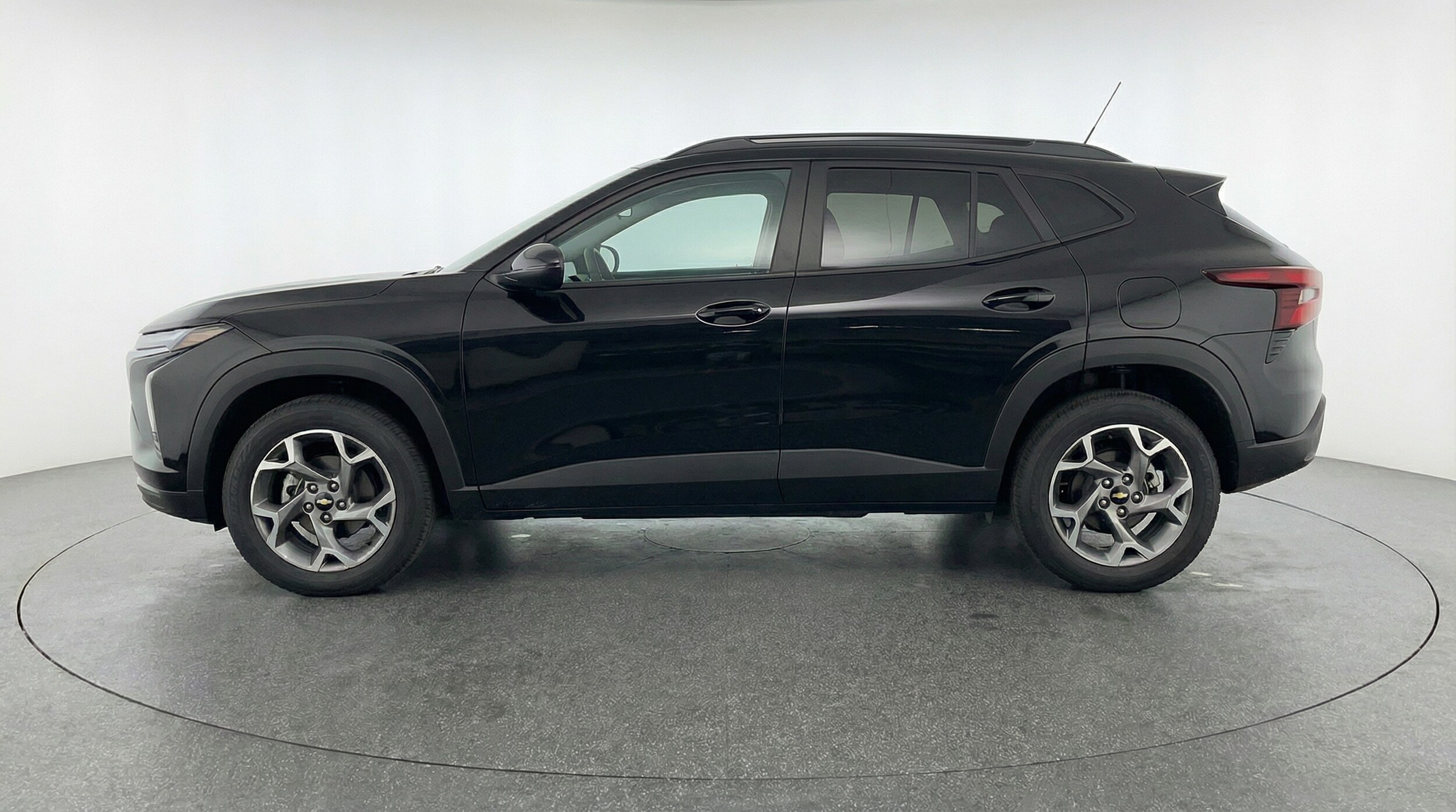 Thumbnail: 2025 Chevrolet Trax - 4