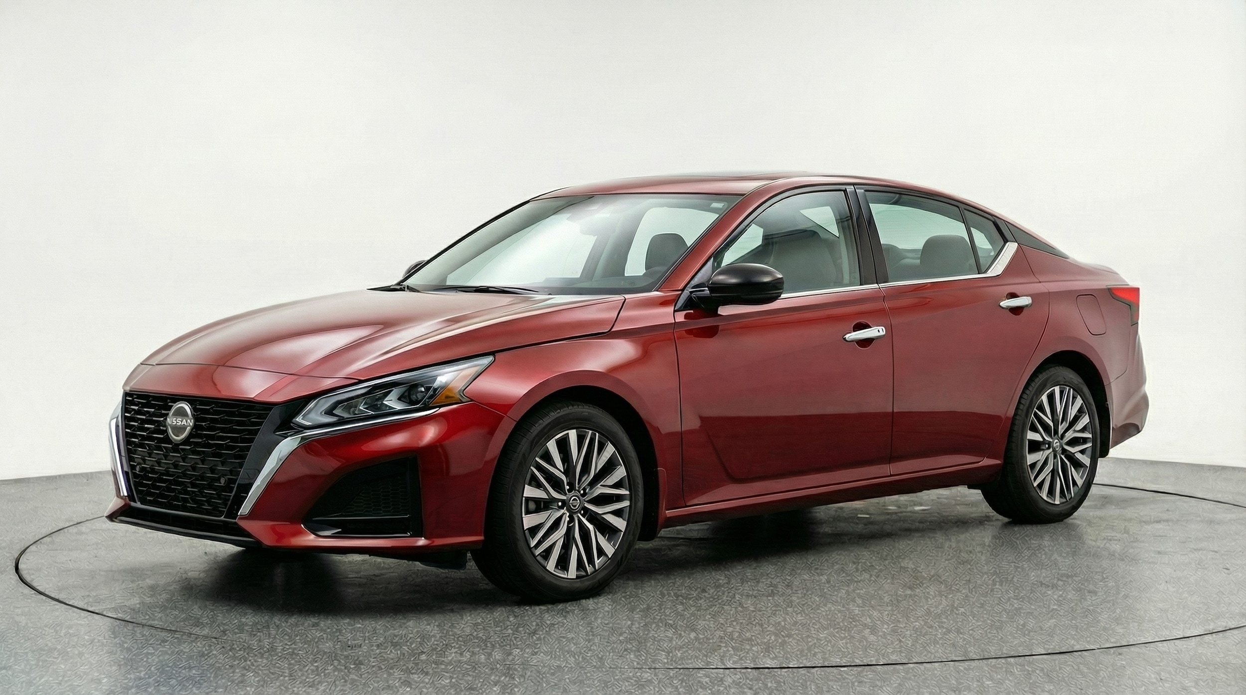 Thumbnail: 2025 Nissan Altima - 3