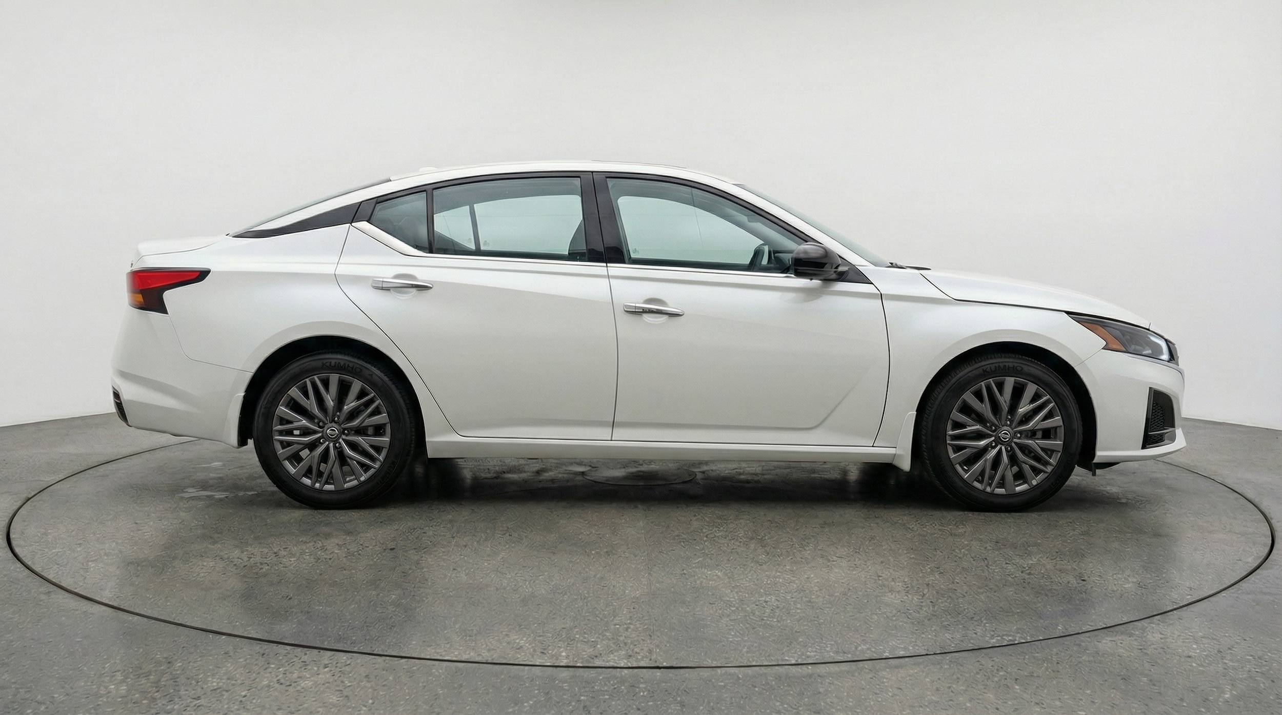Thumbnail: 2025 Nissan Altima - 8