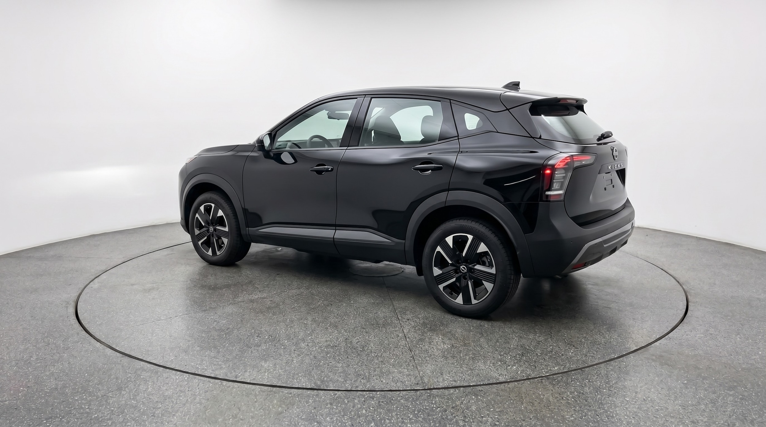 Thumbnail: 2026 Nissan Kicks - 5