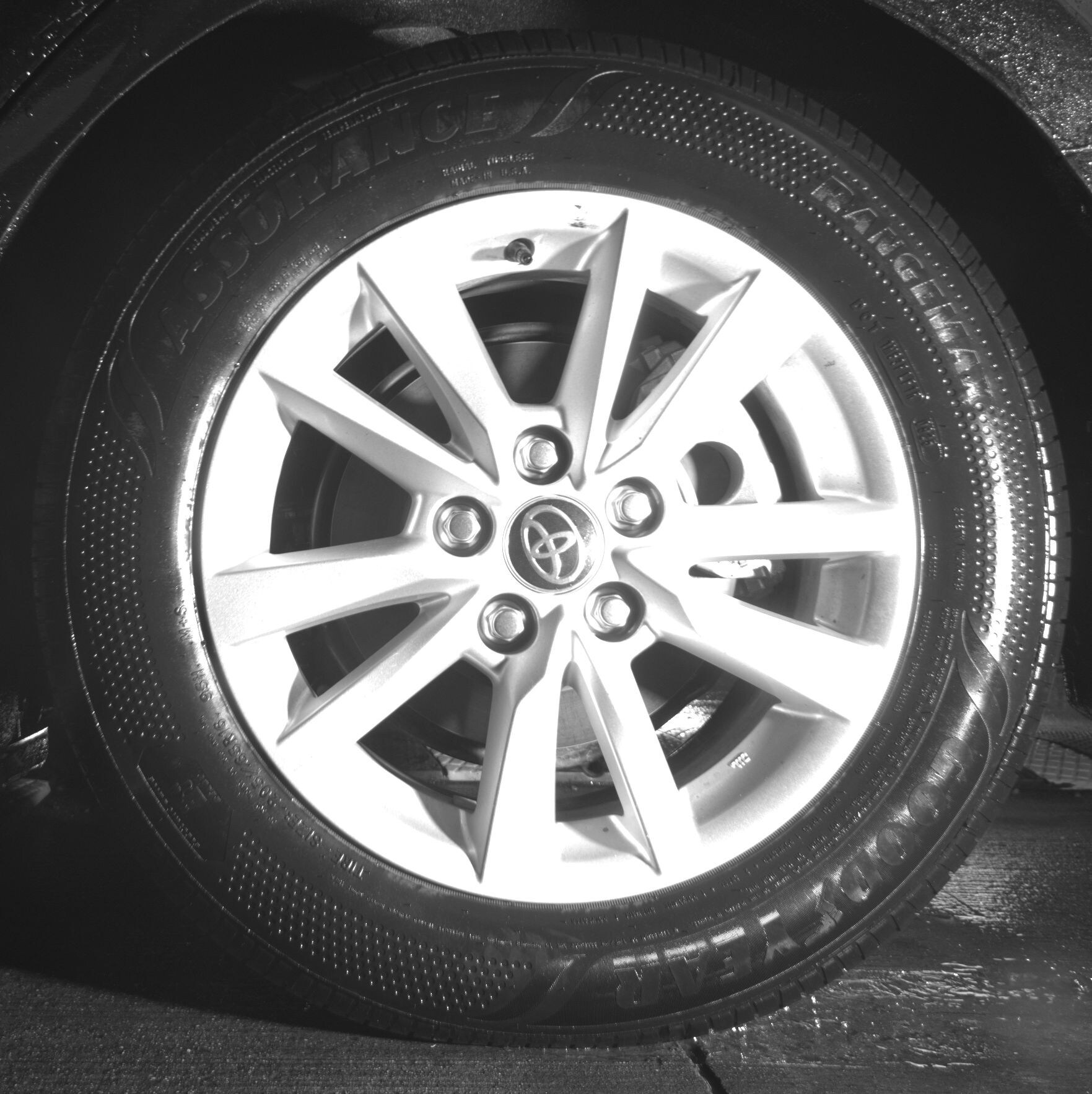 Thumbnail: 2025 Toyota Camry - 11