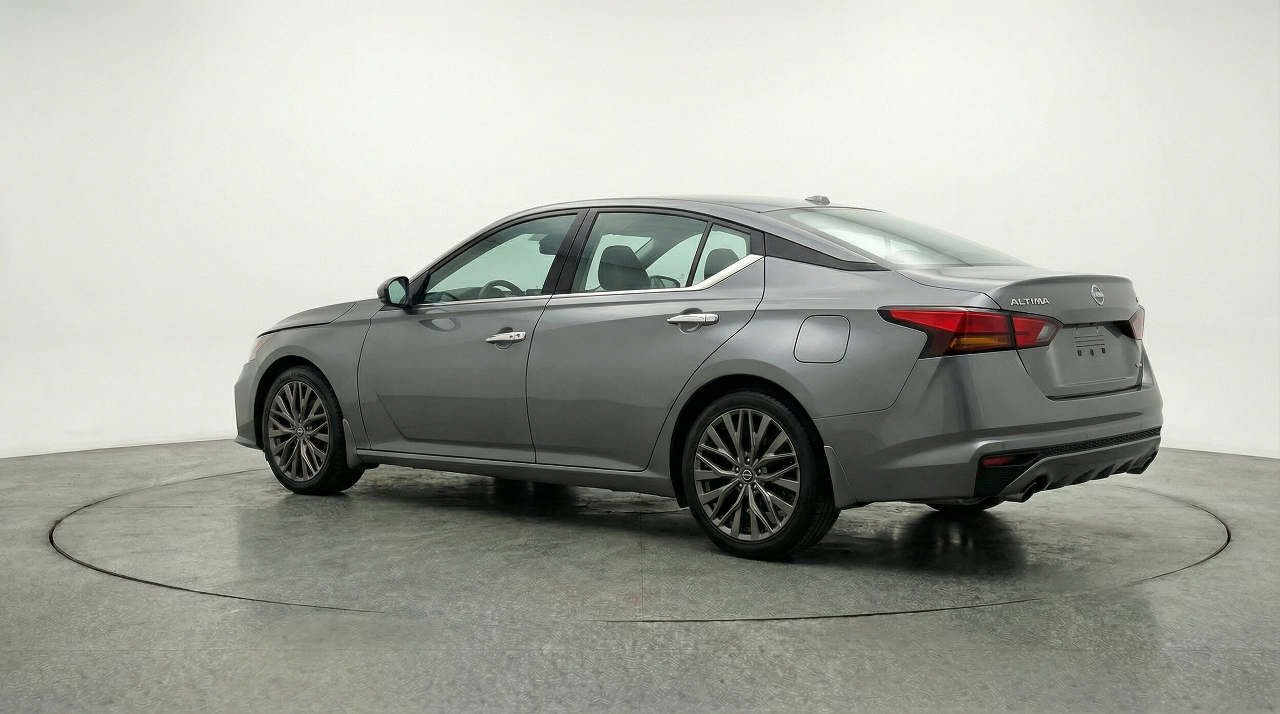 Thumbnail: 2025 Nissan Altima - 5