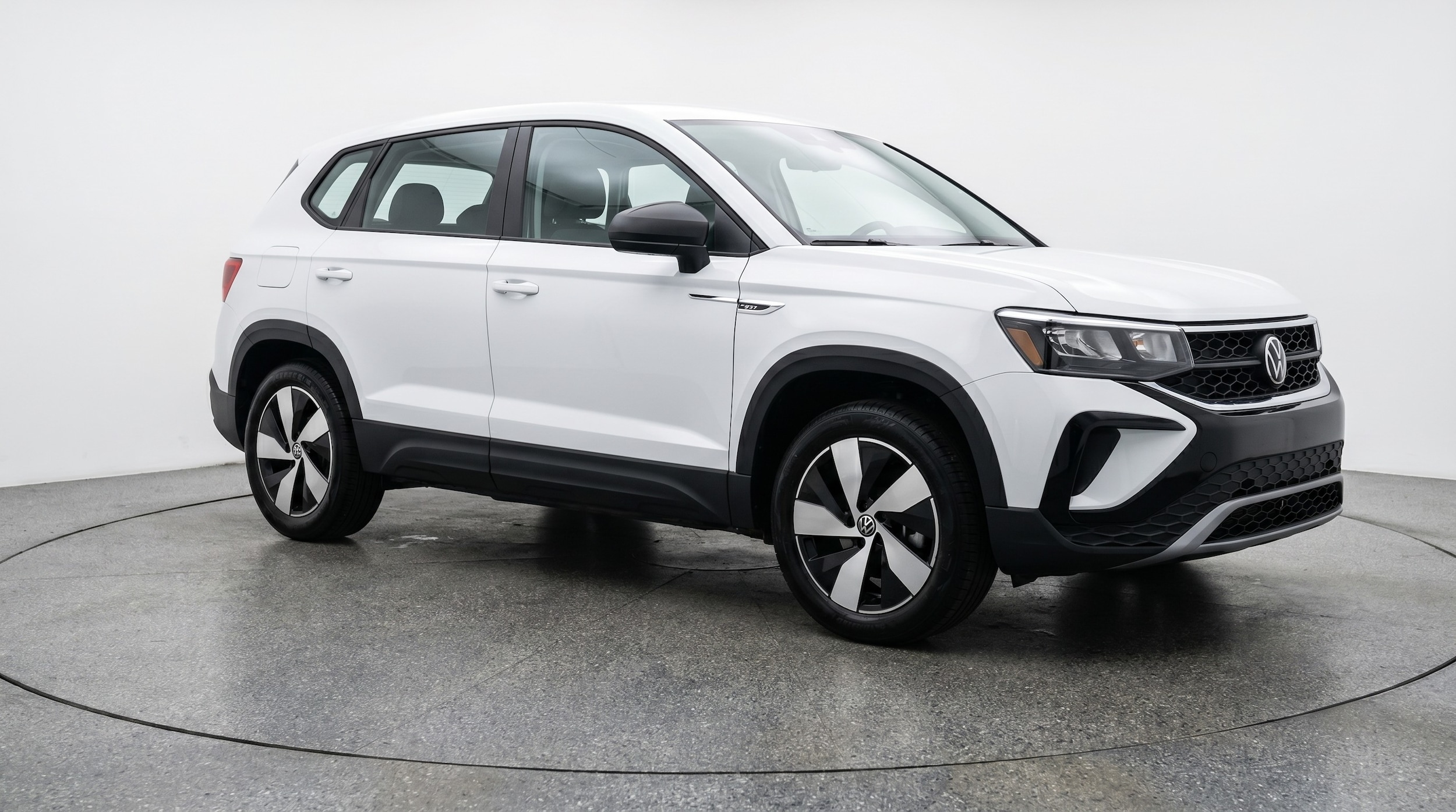 Thumbnail: 2026 Volkswagen Taos - 1