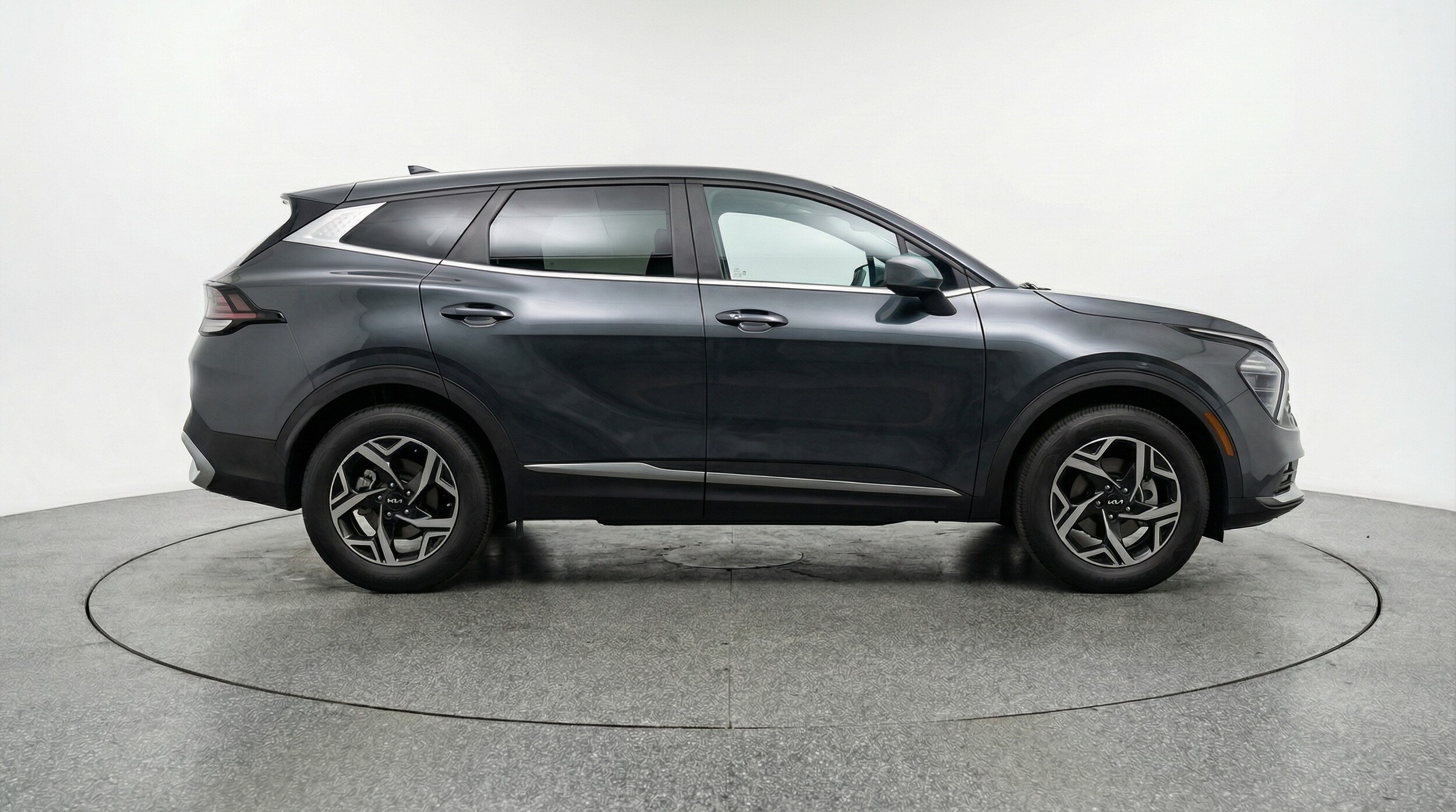 Thumbnail: 2025 Kia Sportage - 8