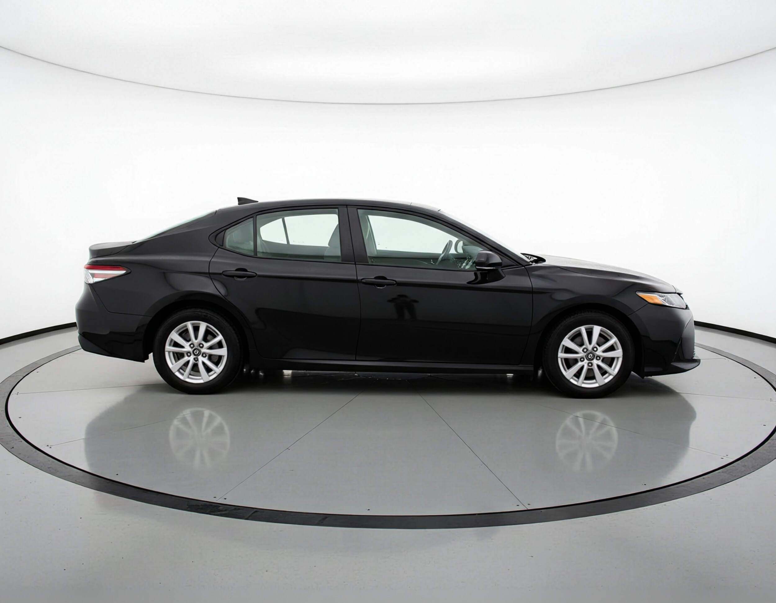 Thumbnail: 2025 Toyota Camry - 8