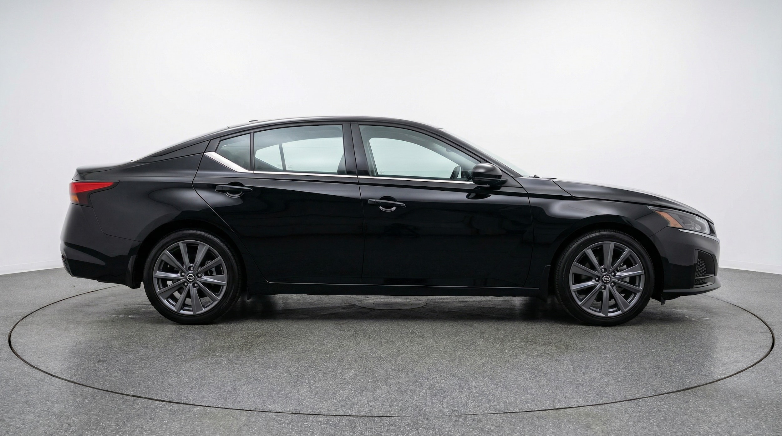 Thumbnail: 2025 Nissan Altima - 8