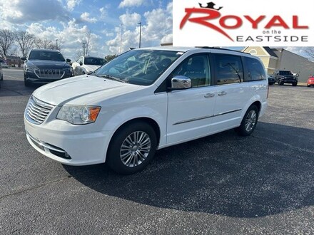 2014 Chrysler Town & Country Touring-L Van