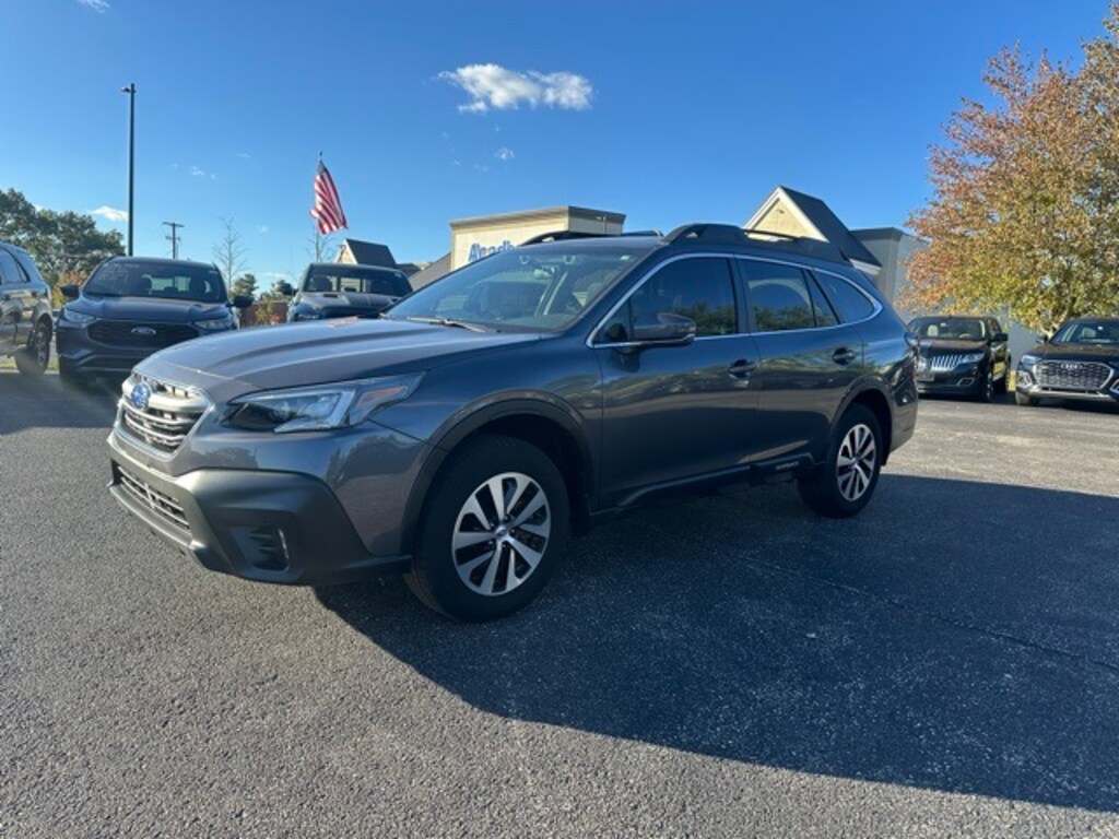 Used 2022 Subaru Outback Premium SUV