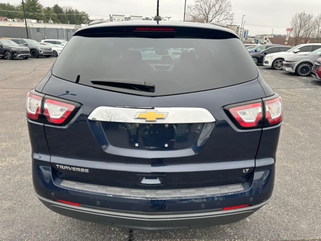 Used 2017 Chevrolet Traverse LT w/1LT SUV