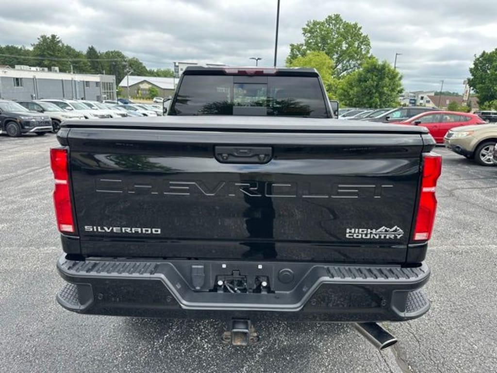 Used 2024 Chevrolet Silverado 2500 HD High Country Truck Crew Cab