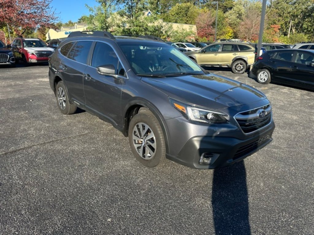 Used 2022 Subaru Outback Premium SUV