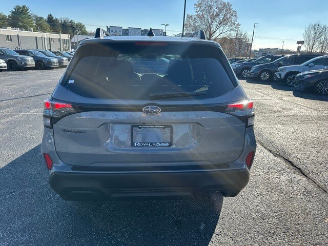 2026 Subaru Forester Premium photo 4