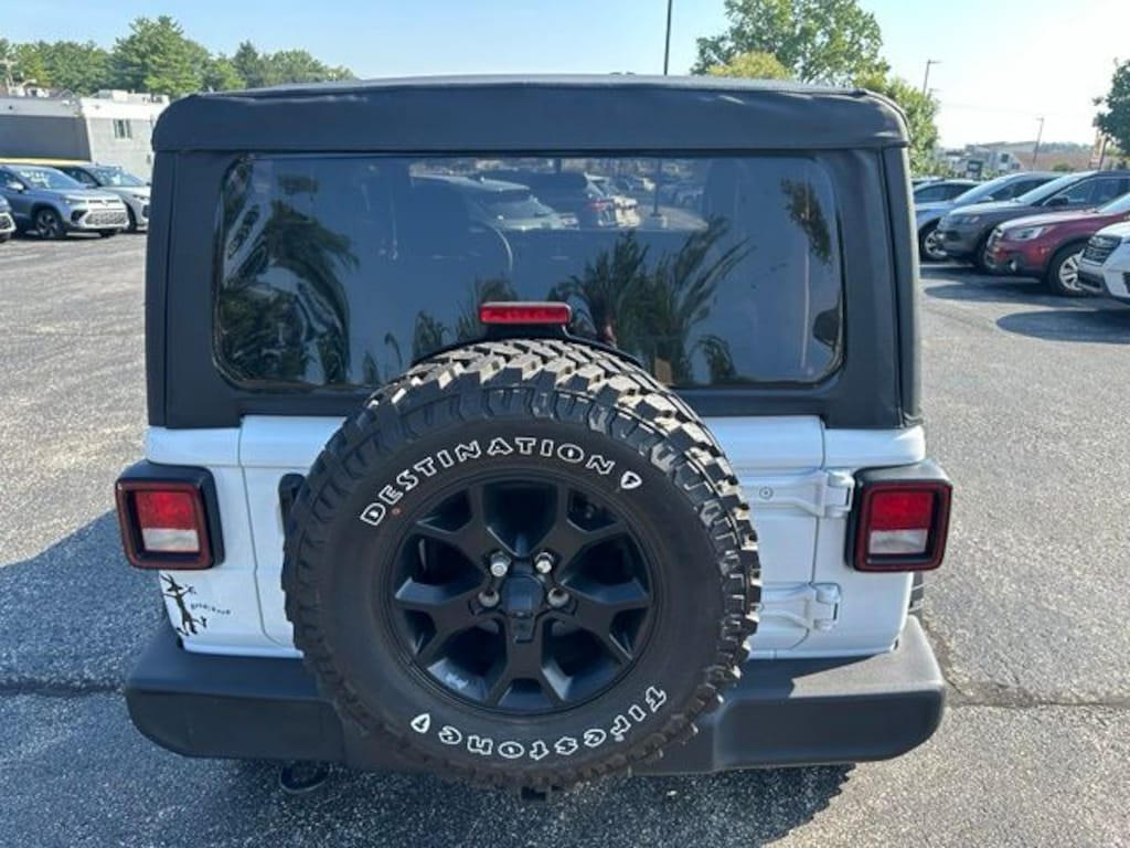 Used 2022 Jeep Wrangler Sport SUV